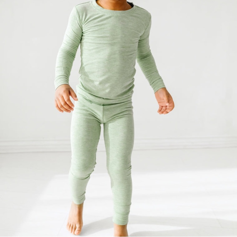 Little Haven Sage Green Bamboo Ribbed 2 Piece Pajama Set 18-24 Months